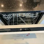 Central Apartment , Free Parking